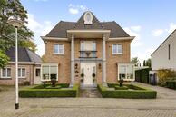 Te koop: Petrus Dorrstraat 4