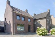 Te koop: Winkelstraat 9