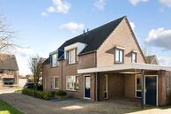 Te koop: Het Gescheurd Hemd 34