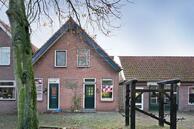Te koop: Dorpsplein 7 b
