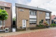 Te koop: Raiffeisenstraat 14